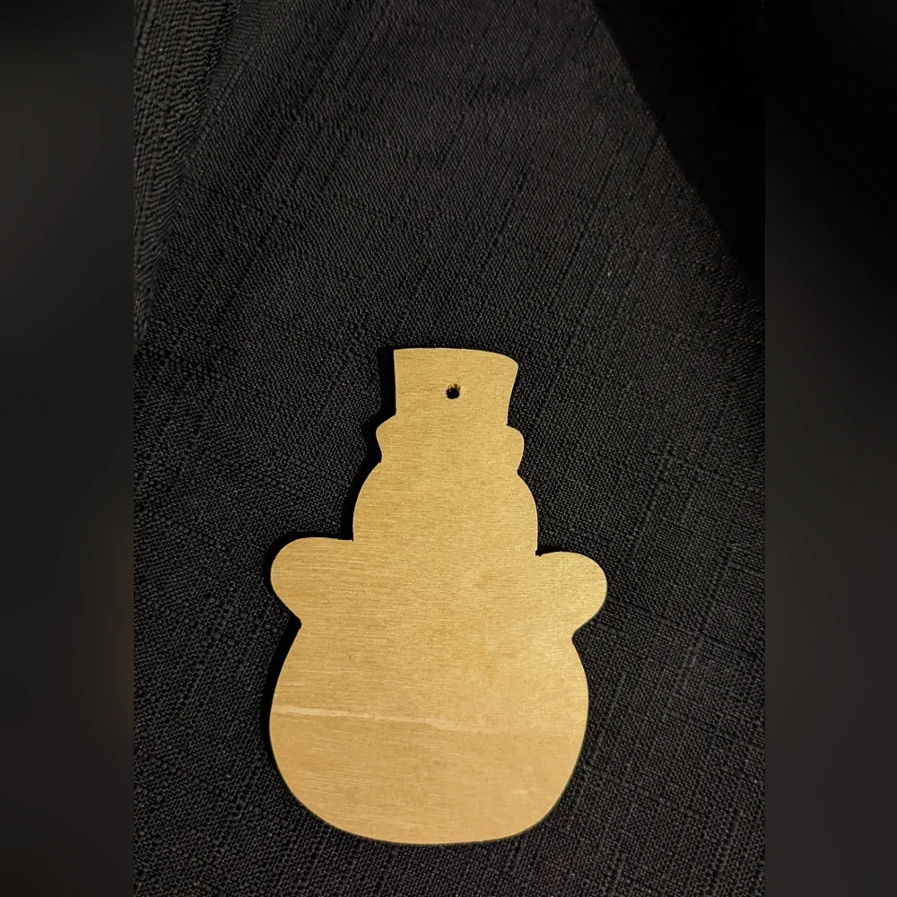 Lot of Christmas unfinished craft wood ornaments - Picture 7 of 8